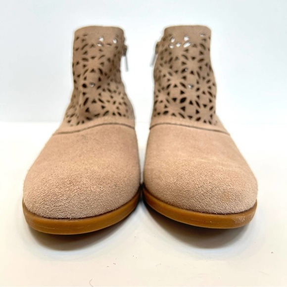 Baretraps Garin Ankle Boot Bootie Tan Suede Leather,  Size 6.5 - Picture 6 of 9